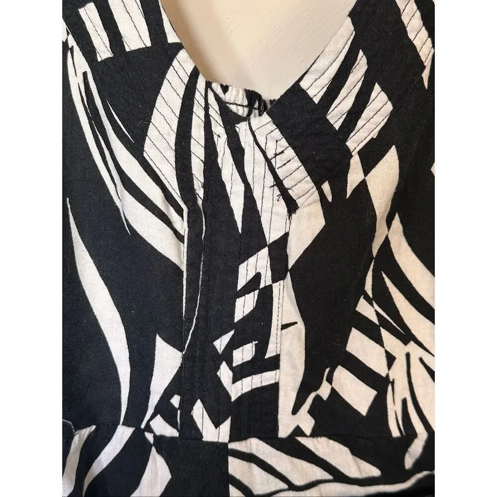 Tahari Linen Blend V-Neck Belted Women’s Jumpsuit Pants Romper Black/White Sz 10